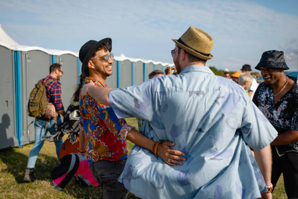 Best Portable toilet rental cost  in Campton Hls, IL